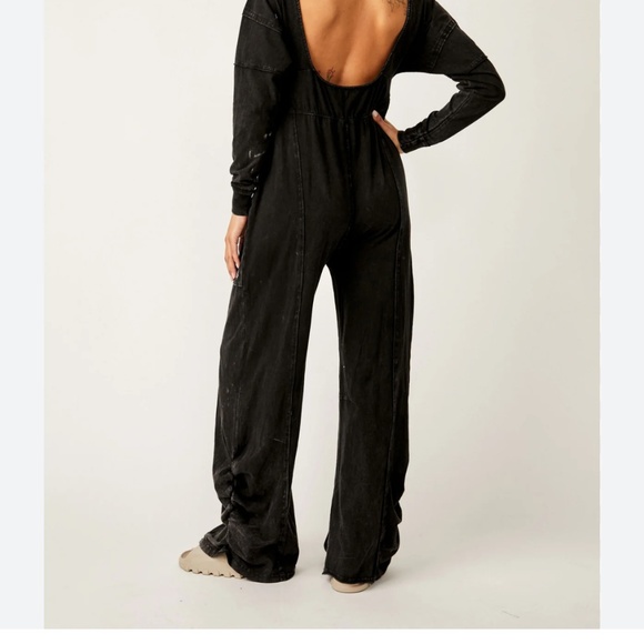 Hot Shot Runner One-Piece - Picture 5 of 8